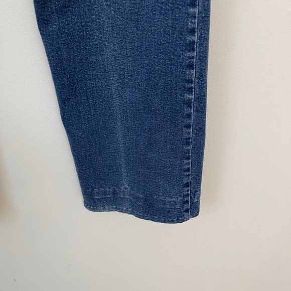 Levi's 550 Classic Relaxed Fit Bootcut Jeans 12L - Picture 8 of 9